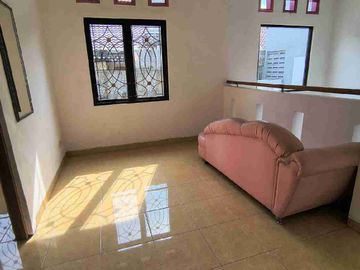 Disewakan Rumah Semi Furnish di Kemang Pratama 2 Bekasi