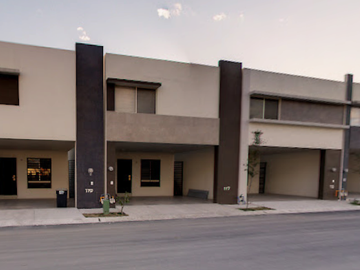 sa Casa en Venta en SECTOR ALBERDI EN FRACC. MONTENOVA a 30 mnts. del Aeropuerto I. de Monterrey Excelente Ubicación con Varias Amenidades