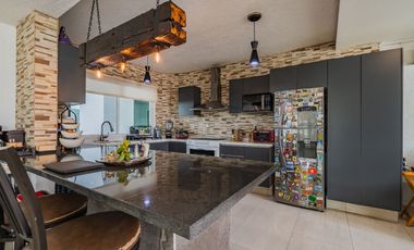 Casa en Venta, Cerro El Macho, Privada Juriquilla. Querétaro