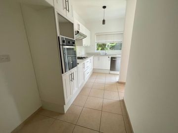 RENTA CASA  EN CUMBRES DEL LAGO, VILLA CAPRI, JURIQUILLA, QUERÉTARO