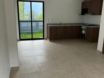Hermosa Casa Nueva en Lago Esmeralda con Increíbles Vistas