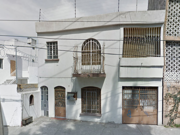 CASA EN VENTA SOBRE AVENIDA PRINCIPAL EN EL SIFON IZTAPALAPA DE REMATE