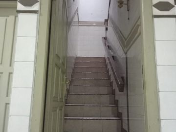 Di jual rumah 2 lantai 0 jalan polowijen depan kejaksaan blimbing malang