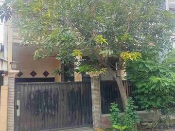 Dijual via lelang Rumah 2 lantai jl.Darmo indah selatan IV, kel. Tandes SURABAYA,