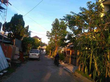 Dijual via lelang Rumah 2 lantai jl.Darmo indah selatan IV, kel. Tandes SURABAYA,