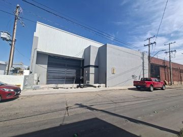 NAVE INDUSTRIAL NUEVA EN RENTA SOBRE MALECÓN DEL RÍO EN LEÓN GTO - CON LOCAL COMERCIAL