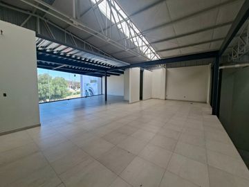 NAVE INDUSTRIAL NUEVA EN RENTA SOBRE MALECÓN DEL RÍO EN LEÓN GTO - CON LOCAL COMERCIAL