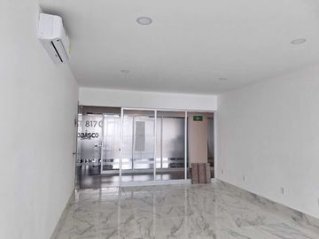 OFICINA EN RENTA/VENTA | MOMENTUM CENTRO SUR | 812