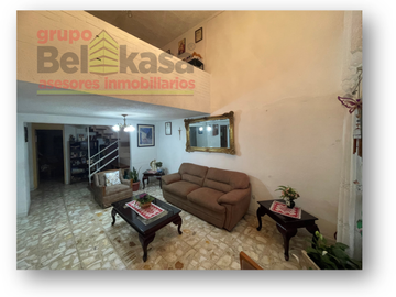 Venta de casa en B. de Honduras, Bosques de Aragón