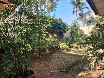 Dijual rumah di jalan Camar Bintaro Sektor 3