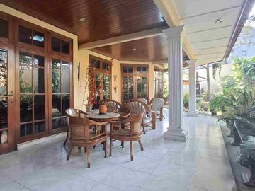 Dijual rumah di jalan Camar Bintaro Sektor 3