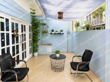 Rumah minimalist di Rawa Lumbu, Bekasi