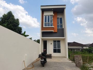 DIJUAL TOWNHOUSE EKSKLUSIF MODERN SEKIP PALEMBANG