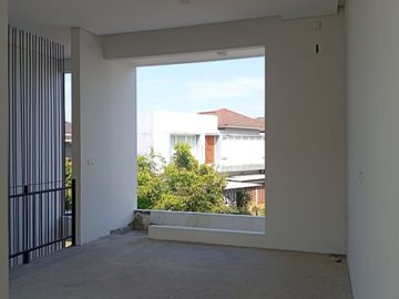Dijual Rumah Baru, Area Ivy Park BSB Mijen, Dekat Danau dan Pusat BSB