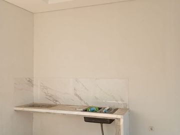 Dijual Rumah Baru, Area Ivy Park BSB Mijen, Dekat Danau dan Pusat BSB