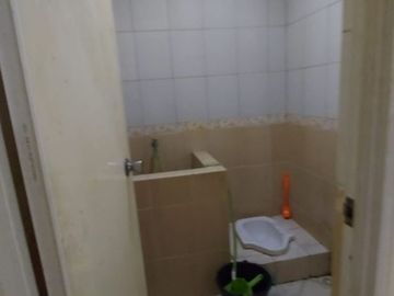Ss.2101 - Murah !! Dijual Rumah Kost-Kost'an Aktif 6x17 Hadap Selatan Jalan 2 Mobil Pas di Kelapa Kopyor