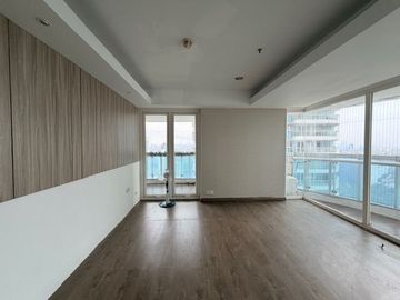 Apartemen royale springhill kemayoran 3 kamar 196 private lift termurah