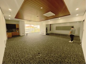 FREE PPN 0%. Sewa kantor office fully furnish [199m] PRAXIS Genteng dekat siloam tunjungan