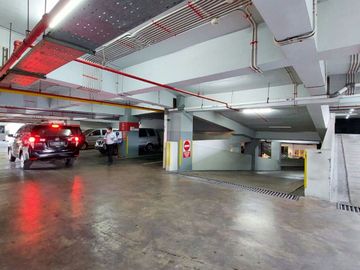 FREE PPN 0%. Sewa kantor office fully furnish [199m] PRAXIS Genteng dekat siloam tunjungan