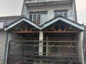 Rumah Tingkat Pinggir Jalan Dijual Murah