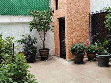 VENTA AMPLIA CASA HACIENDA DE ECHEGARAY