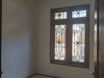 Rumah Bagus Siap Huni di Solo Baru