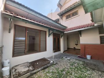 Rumah Bagus Siap Huni di Solo Baru