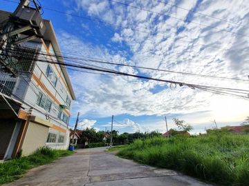99902 - ขายบ้านเดี่ยวชั้นเดียว หมู่บ้านภูภิรมย์ พุทธฉาย ใกล้วัดพระพุทธฉาย-อุทยานแห่งชาติ-โรงเรียนนานาชาติเซนต์จอห์น แมรี