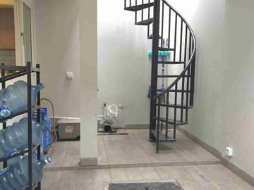 Rumah hook 2 Lantai,Semifurnished,siap huni, bebas banjir di cluster Volta, Kawasan Asri di Summarecon Serpong, tangerang, banten