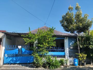 Rumah Cocok untuk Usaha Lokasi Taman Pondok Indah Wiyung Surabaya
