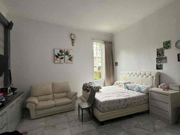 Dijual rumah pik1