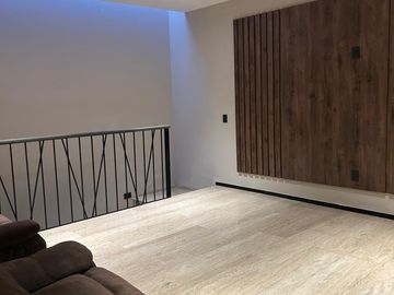 VENTA CASA EN LOMAS DEL CAMPANARIO NORTE, QUERÉTARO