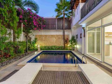 Villa close to Batubolong Beach Canggu Bali