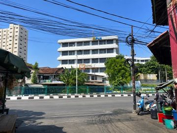 Dijual Cepat Rumah Classic Family Home 1,5 Lantai di Kota Bambu Utara Jakarta Barat – Siap Huni & Lokasi Strategis
