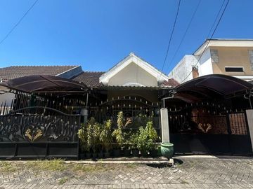 Rumah Semampir Strategis Siap Huni Dekat Merr Langka, Ada Taman Belakang