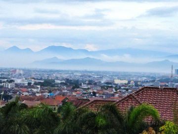 TERMURAH JUAL RUMAH 2 LANTAI SIAP HUNI KOMPLEK GRIYA CIGADUNG BANDUNG***
