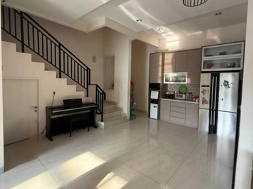 Fasilitas Lengkap! Rumah Mewah Sunter Pratama SHM Listrik 5500W & Semi Furnish