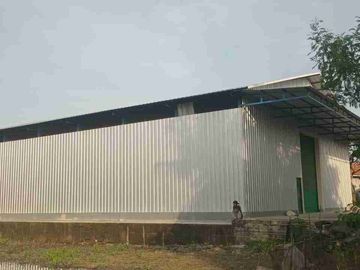 Gudang 4.5 M pinggir jalan raya kabupaten bekasi STRATEGIS LT 1433 LB 600 akses kontainer