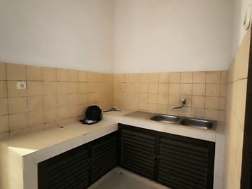 Rumah Margorejo Indah Hadap Selatan Row Jalan 3 Mobil Longgar