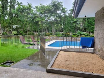 FOR SALE: ✨ Prime Address w/ 4-Car Garage, Pool & Garden