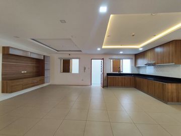 For Sale 2 Storey Modern Townhouse in Greenheights Subd San Bartolome Novaliches, Q.C KSA 14.5M