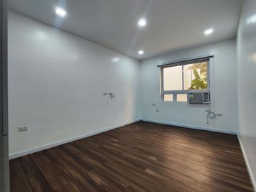 For Sale 2 Storey Modern Townhouse in Greenheights Subd San Bartolome Novaliches, Q.C KSA 14.5M