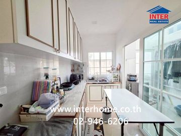 Two-story detached house, 43 sq.wah, Neo Home Ratthanathibet-Ratchaphruek Village, near Central Westgate, located on Bang Kruai-Sai Noi Road, Ratthana