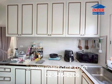 Two-story detached house, 43 sq.wah, Neo Home Ratthanathibet-Ratchaphruek Village, near Central Westgate, located on Bang Kruai-Sai Noi Road, Ratthana