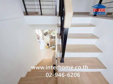 Two-story detached house, 43 sq.wah, Neo Home Ratthanathibet-Ratchaphruek Village, near Central Westgate, located on Bang Kruai-Sai Noi Road, Ratthana