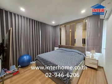 Two-story detached house, 43 sq.wah, Neo Home Ratthanathibet-Ratchaphruek Village, near Central Westgate, located on Bang Kruai-Sai Noi Road, Ratthana