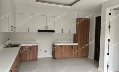 Super Sale Ayala Alabang House and Lot