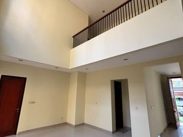 Rumah Luas Hadap Utara Siap Huni di Alam Sutera