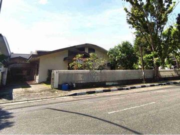RUMAH PREMIUM 927M² DI JALAN SUTOMO PEKANBARU