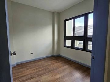 PASEO ARCENAS 3 BR HOUSE ACROSS CLUBHOUSE
